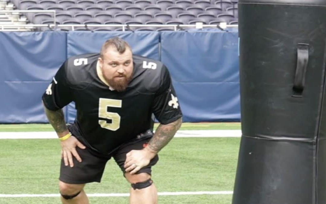 eddie-hall-tries-his-hand-at-a-mock-nfl-scouting-combine