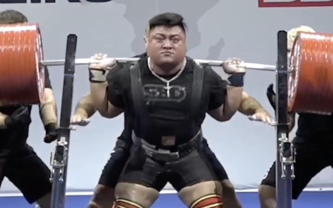 Powerlifter Sen Yang (120KG) Captures a 440.5-Kilogram (971.1-Pound) Equipped World Record Squat – Breaking Muscle