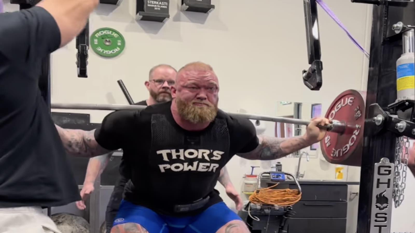 hafthor-bjornsson-squats-420-kilograms-(925.9-pounds)-raw,-continues-powerful-return-to-strongman-–-breaking-muscle