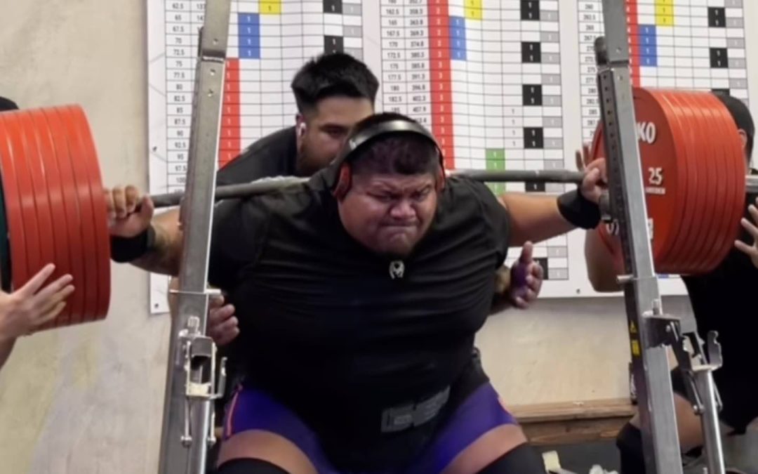 pablo-olivares,-younger-brother-of-world-record-holder-jesus-olivares,-squats-400-kilogram-(881.8-pound)-pr-–-breaking-muscle