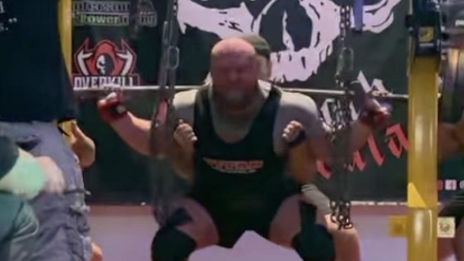 phillip-herndon-becomes-lightest-person-to-squat-453.9-kilograms-(1,000-pounds)-raw-with-wraps-–-breaking-muscle