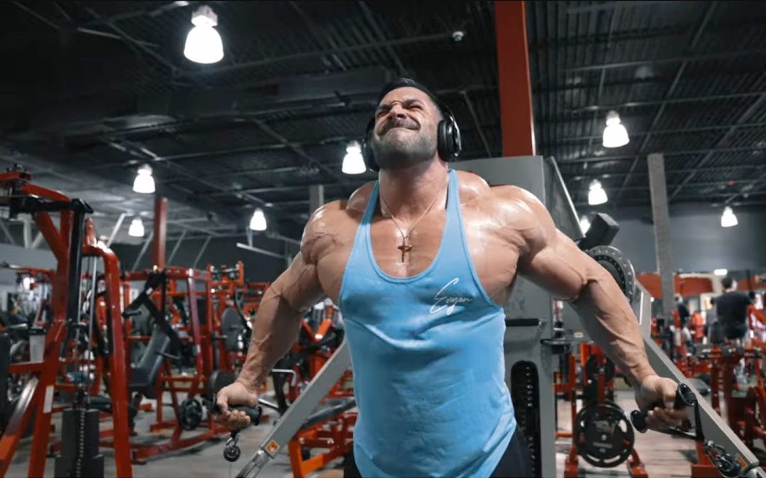 Derek Lunsford Crushes Chest and Ab Training 6 Weeks Out From 2023 Mr. Olympia – Breaking Muscle