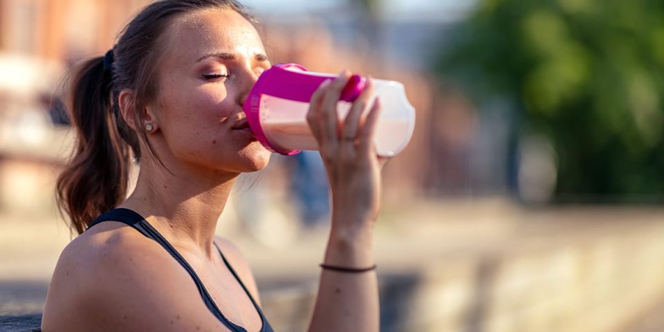 Struggling to Get Enough Protein? 5 Reasons to Try Protein Shakes