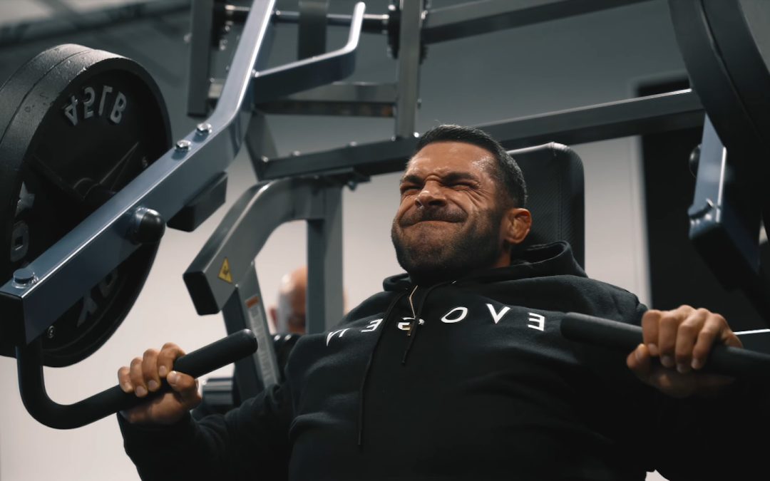 2022 Runner-Up Derek Lunsford Crushes Final Workout Two Days Out From 2023 Mr. Olympia – Breaking Muscle