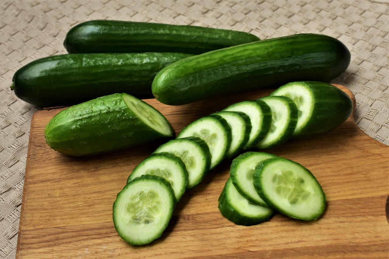 exploring-the-health-benefits-of-cucumbers:-healthifyme