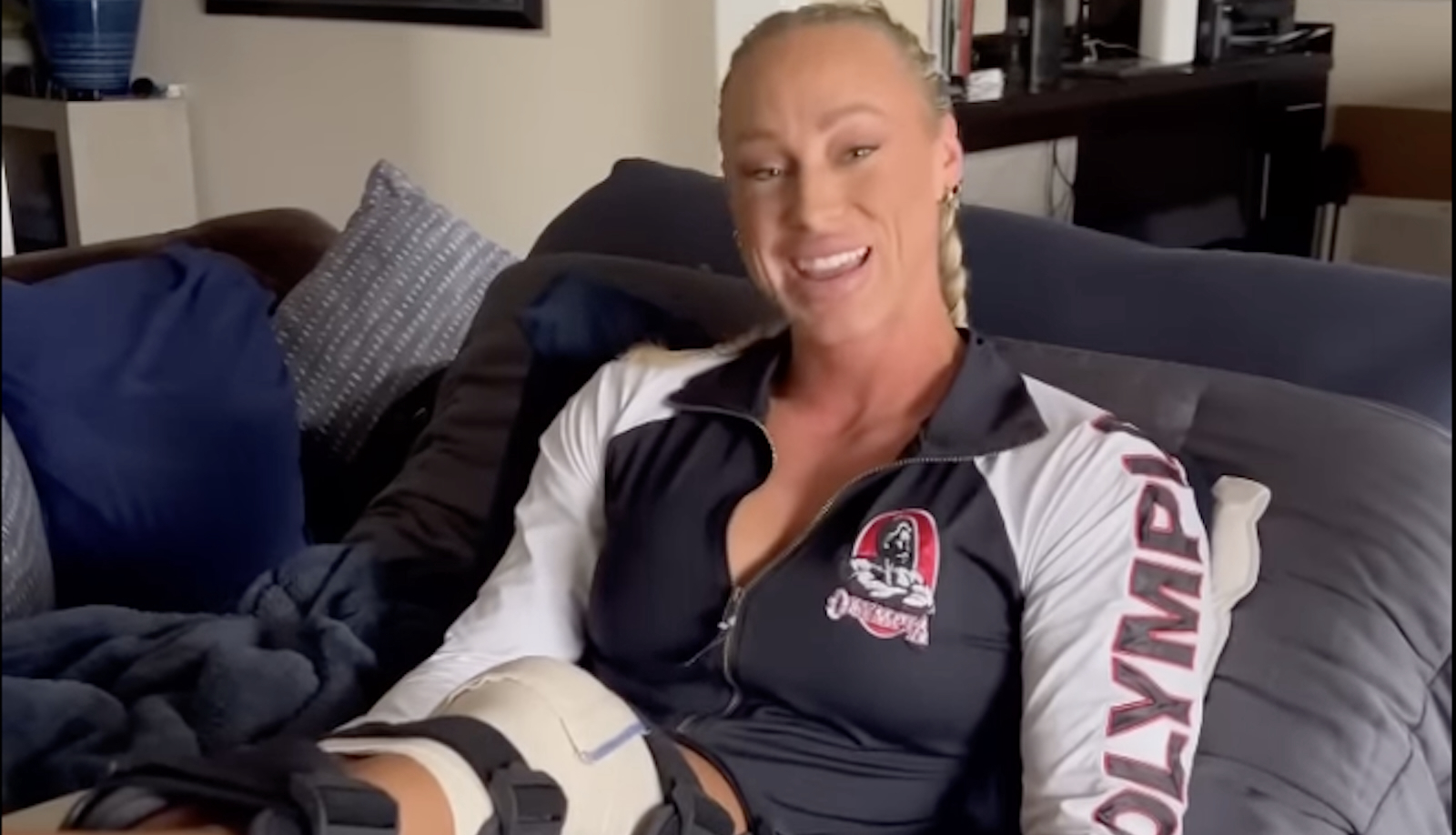 missy-truscott-suffered-dual-meniscus-tears-and-a-ruptured-acl-during-the-2023-fitness-olympia-–-breaking-muscle